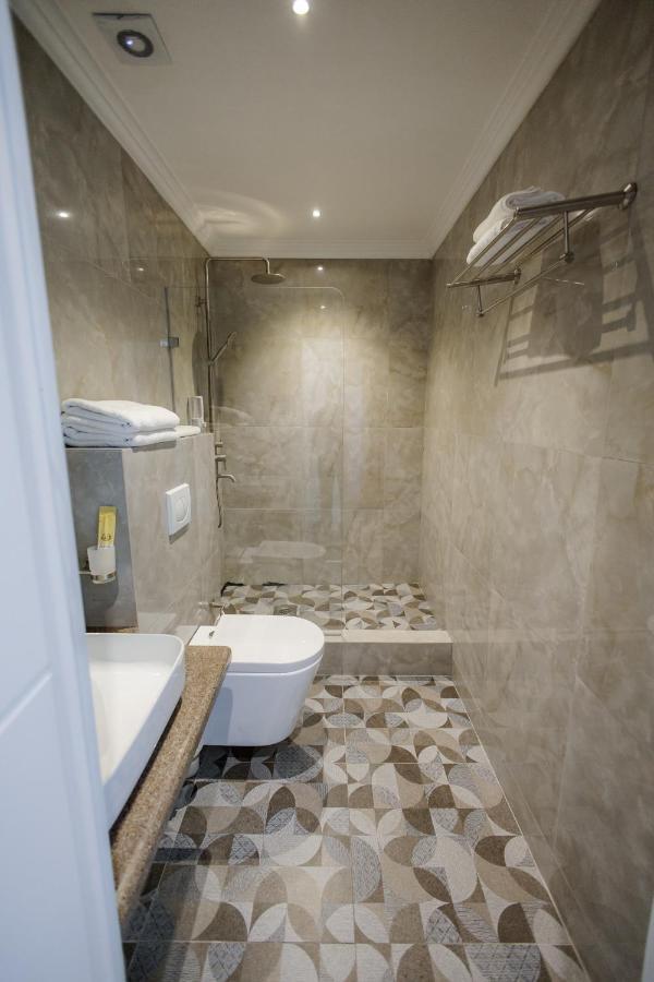 בישקק 281 Hotel מראה חיצוני תמונה
