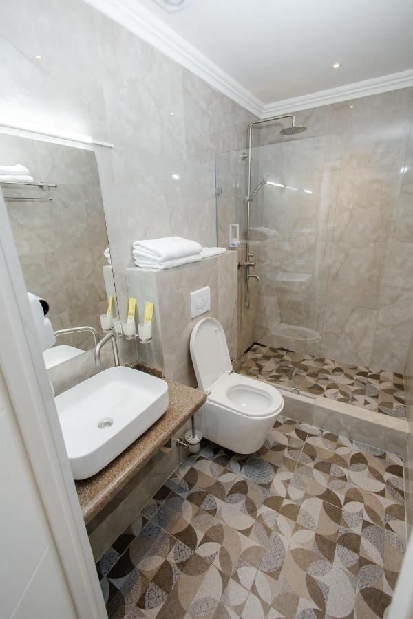 בישקק 281 Hotel מראה חיצוני תמונה