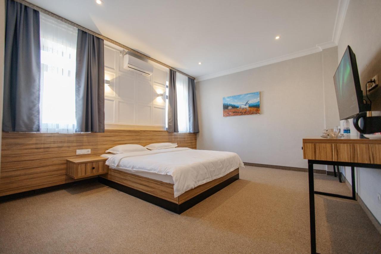 בישקק 281 Hotel מראה חיצוני תמונה
